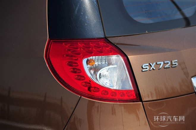2013款 2.4L 自动尊贵型