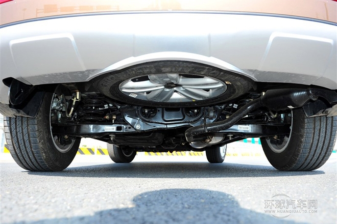 2013款 2.4L 自动尊贵型