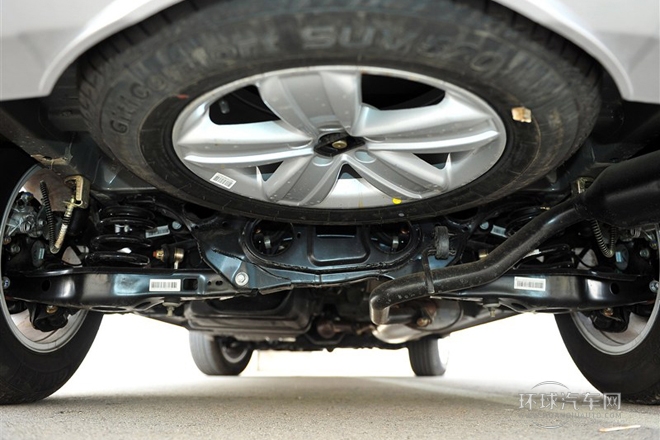 2013款 2.4L 自动尊贵型