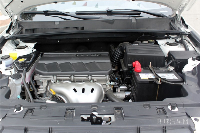 2013款 2.0L 自动尊贵型