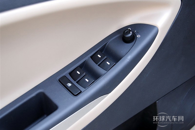 2013款 2.0L 手动精英型