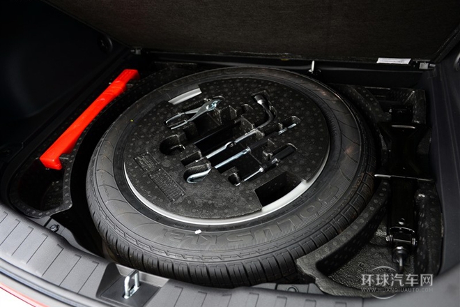 2014款 1.5T 手动两驱精英版