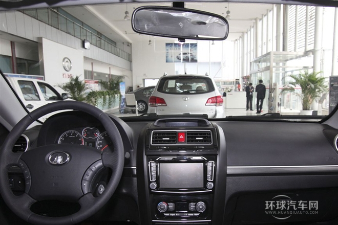 2013款 智尊版 2.0T手动四驱进取型