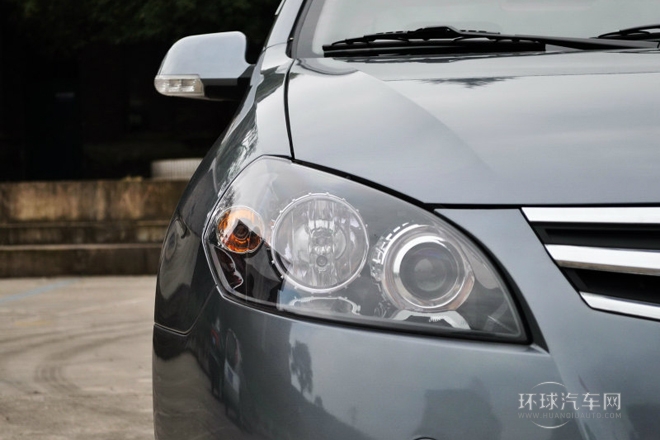 2012款 三厢 1.6L 手动豪华低碳版