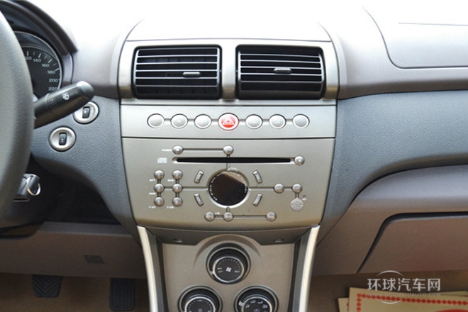 2013款 三厢 1.5L 手动精英型