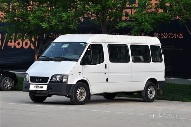 2013款 2.8T柴油冰白物流车长轴中顶国III