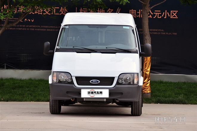 2013款 2.8T柴油普通型短轴中顶国IV