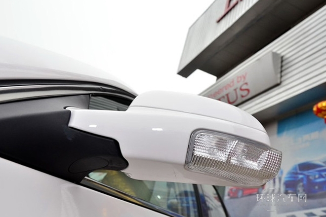 2012款 三厢 1.8L 手动风尚版