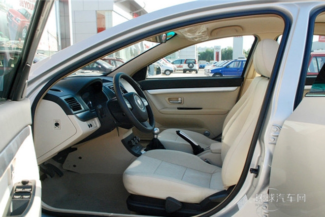 2012款 三厢 1.8L 手动尊贵型