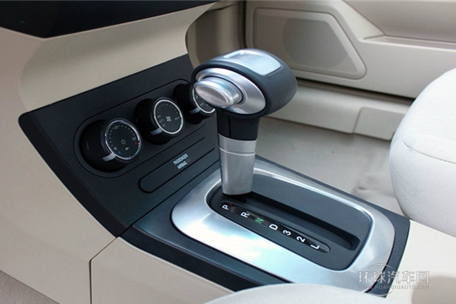2012款 三厢 1.8L 自动风尚版