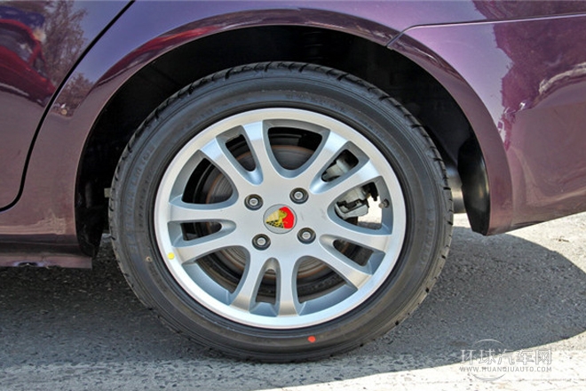 2012款 三厢 1.8L 自动尊贵型