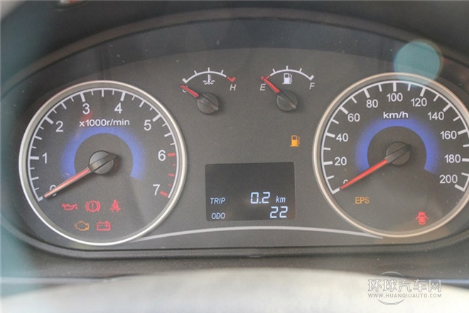 2013款 1.5L舒适型DK15