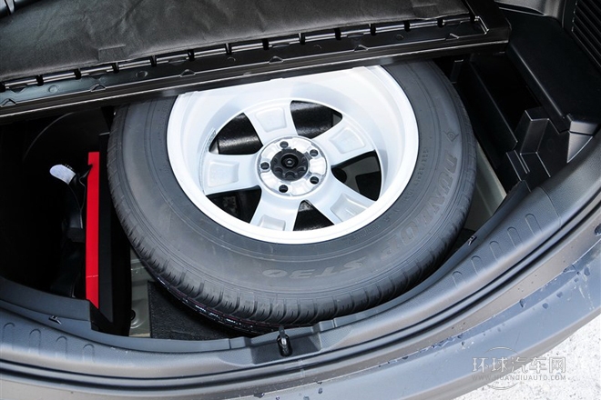 2013款 2.0L 手动两驱都市版
