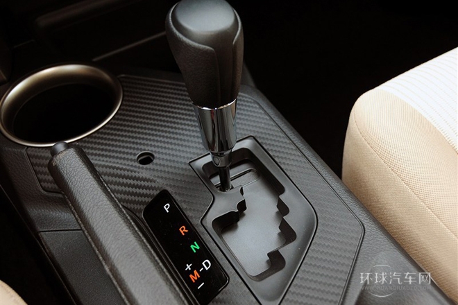 2013款 2.0L CVT两驱都市版