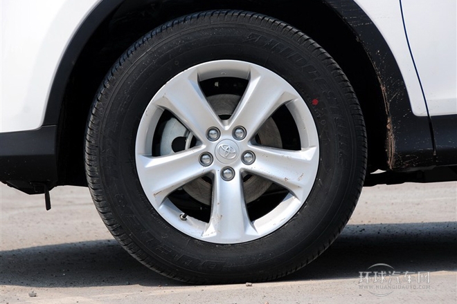 2013款 2.0L CVT四驱新锐版