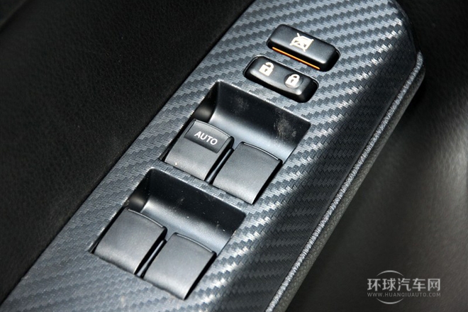 2013款 2.0L CVT四驱新锐版