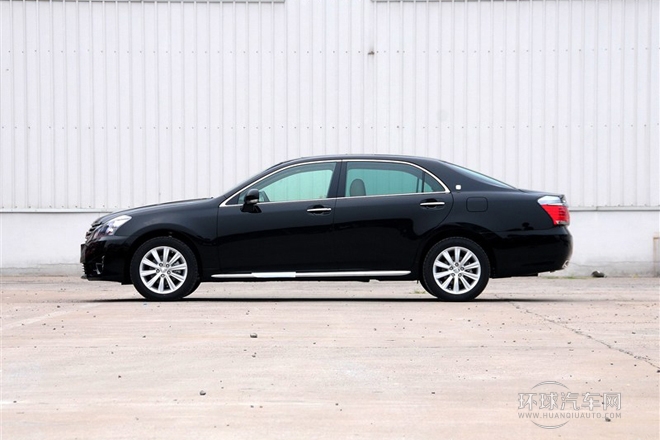 2012款 V6 2.5L Royal 导航版