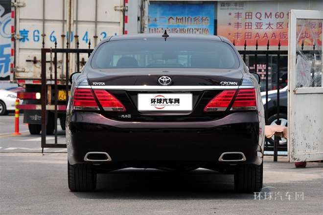 2012款 V6 3.0L Royal Saloon VIP