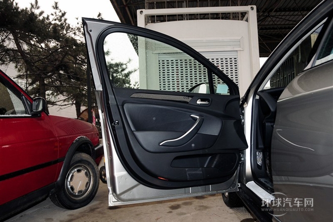 2014款 2.3L 自动豪华型
