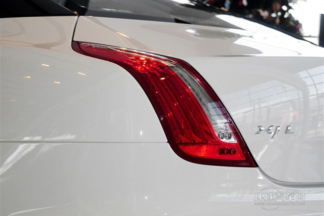 2014款 XJL 3.0 SC 两驱全景商务版