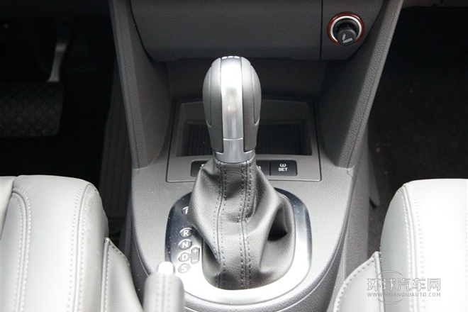 2015款 1.4T 自动豪华版5座