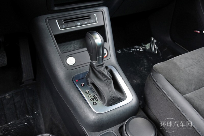2015款 2.0TSI 自动四驱旗舰版
