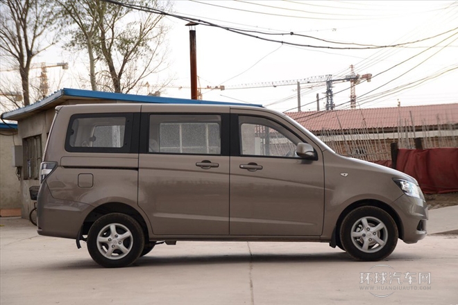 2012款 1.5L标准型