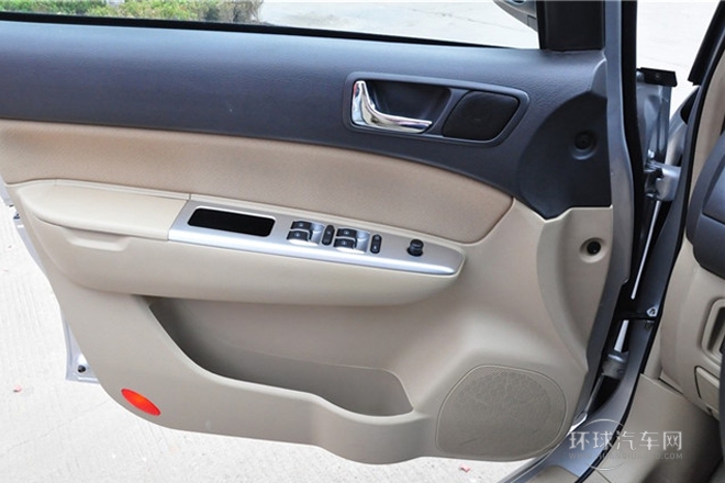 2012款 2.0L 手动舒适型