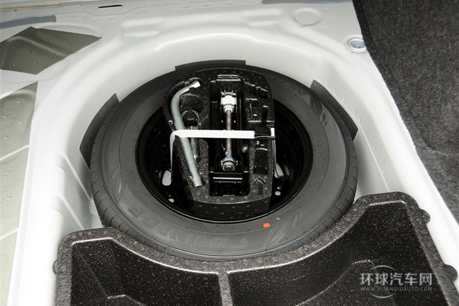 2015款 1.6L 自动风尚版