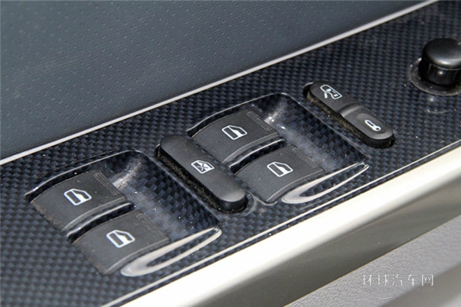 2011款 2.0T 两驱舒适型