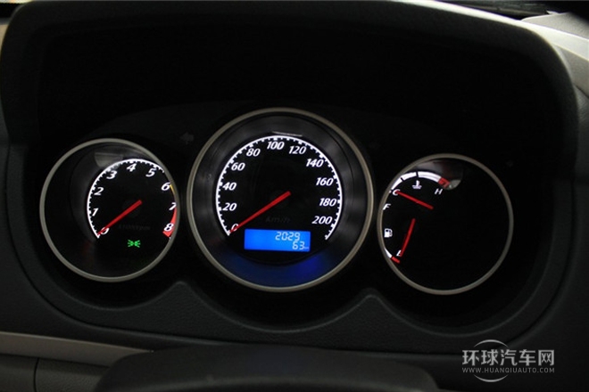 2011款 2.0T 两驱精英型