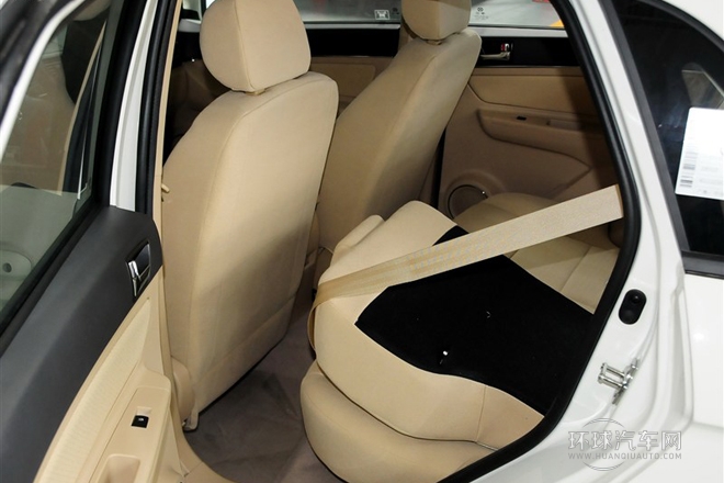 2013款 两厢 1.5L 自动乐天版