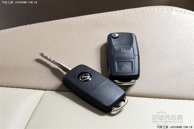 2014款 2.8T轻型客车豪华型SC28R
