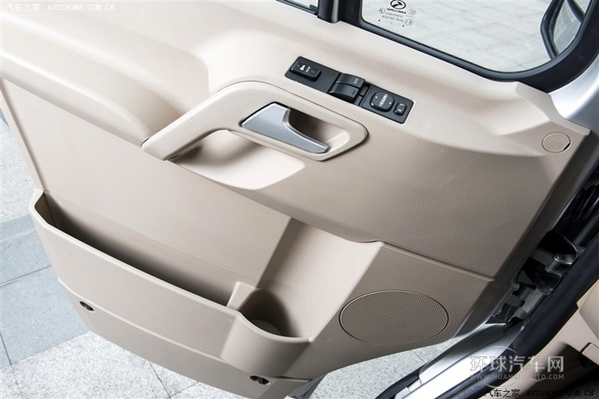 2014款 2.8T轻型客车豪华型SC28R