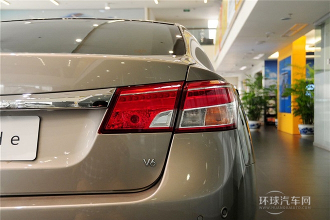 2013款 改款 2.5L 豪华版
