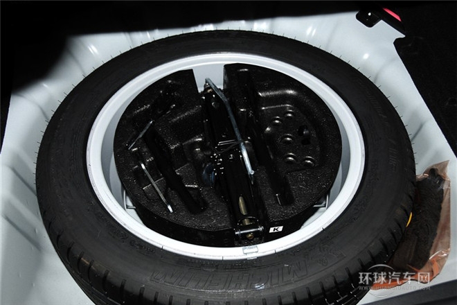 2013款 2.5L Nappa旗舰版