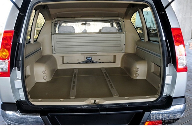 2010款 2.4L汽油两驱豪华型ZG24