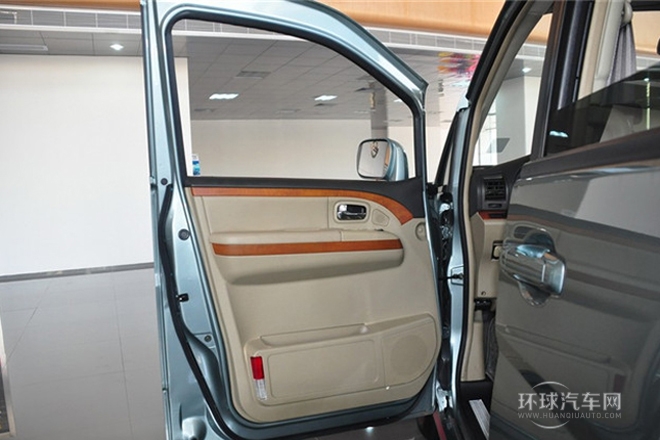 2014款 1.6L 手动豪华型7座 国V