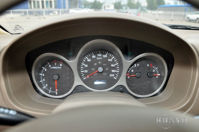 2011款 2.0L 两驱超值版