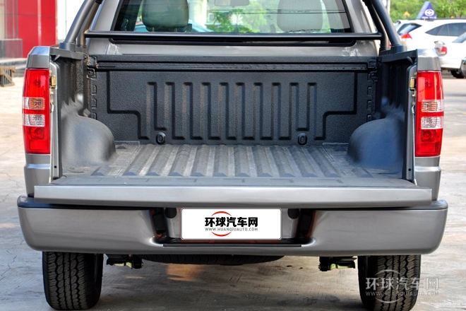 2012款 2.4L至尊版 两驱汽油标准型