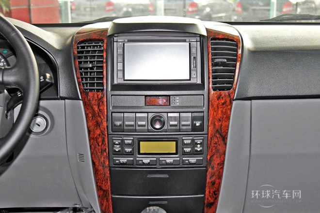 2012款 2.4L至尊版 两驱汽油标准型
