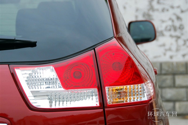 2011款 2.4L 超豪华型