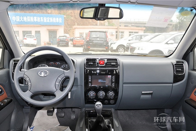 2013款 2.4L欧洲版 两驱领航型大双排