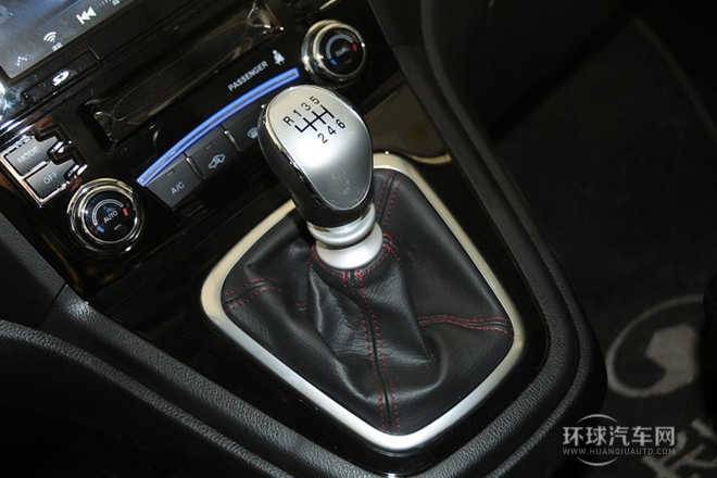 2013款 升级版 1.5T 手动四驱精英型