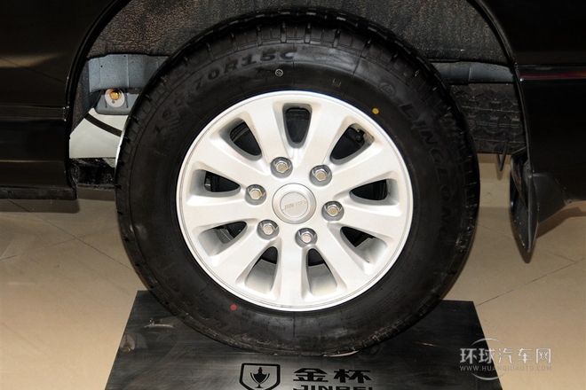 2010款 2.4L-3代 尊领标准型9座4RB2