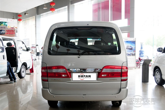2010款 2.4L-3代 尊领豪华型长轴11座4RB2