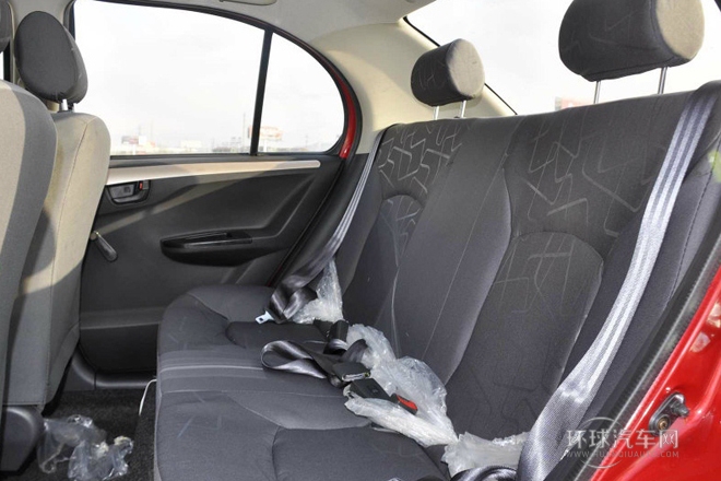 2013款 1.5L 手动标准型 国IV