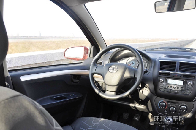 2013款 1.5L 手动标准型 国IV