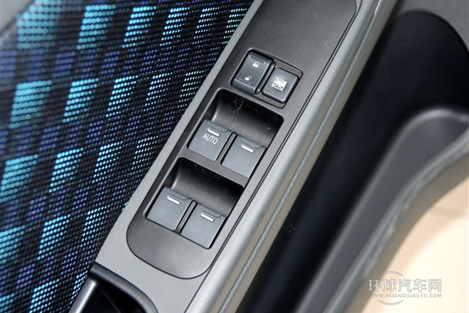 2014款 两厢 1.4L 手动畅想型