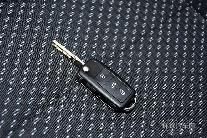 2013款 1.6L 自动Monte carlo版